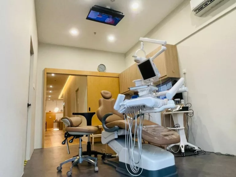 dental surgery room with tv of dentist subang jaya